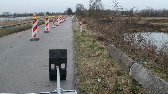 Jest wahadło, bo są bobry