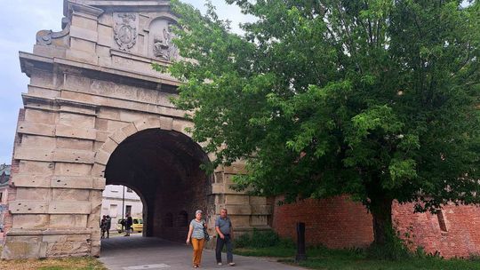 Jest wykonawca renowacji zabytku. Na czas remontu bramę zamkną