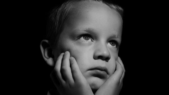 Jest zdrowy, ale od miesiąca nie może wyjść z domu. 9-latek jak w więzieniu