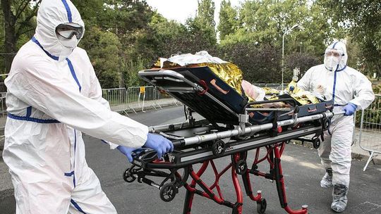 Jeszcze więcej zakażeń koronawirusem w Polsce. Sobotni raport Ministerstwa Zdrowia