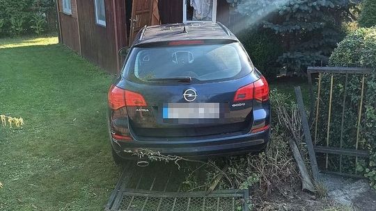 Jezioro Białe: Po pijanemu staranował domek letniskowy w centrum Okuninki