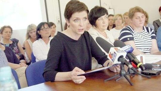 Joanna Mucha broni gabinetów stomatologicznych w szkołach