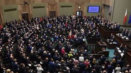 "JOW-y albo śmierć". Ogromne emocje w Sejmie 