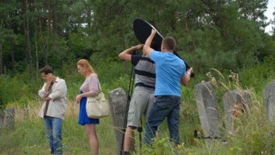 Józefów w fabularyzowanym filmie \"Lilia\"