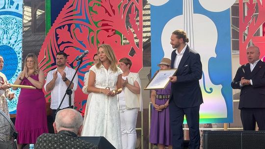 Jubileuszowy festiwal w Kazimierzu Dolnym. Rynek pełen muzyki, barw i tradycji