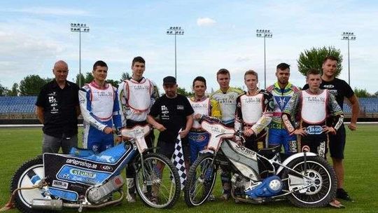 Juniorzy na start. Ruszają MDMP na żużlu