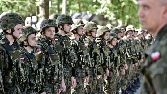 Już 10 tysięcy żołnierzy w całym kraju. A będzie jeszcze więcej