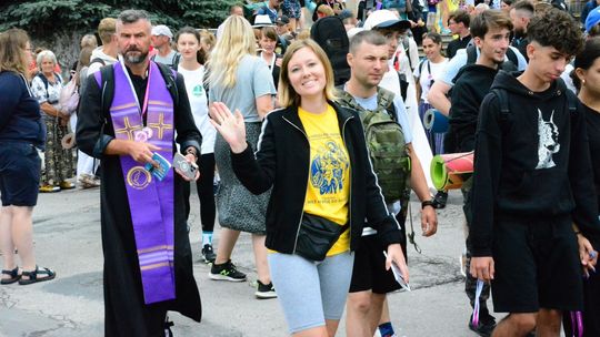 Już bliżej niż dalej. W drodze na Jasną Górę przekroczyli półmetek