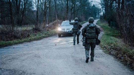 Już nie stan wyjątkowy tylko „zakaz przebywania” przy granicy. Burmistrz: "Nasze miasto jest w stagnacji"