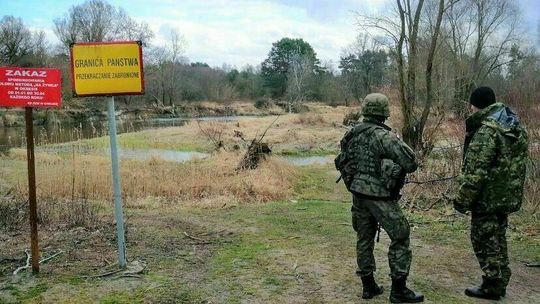Już nie zasieki. MON chce postawić wysoki mur na granicy
