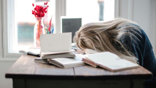 Już niedługo uczniowie wrócą do szkół. A obowiązkowe prace domowe też?