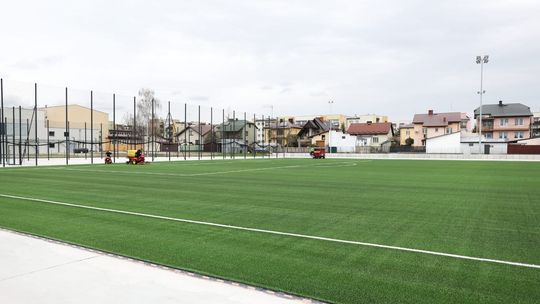 Już prawie gotowe. To „najlepsze boisko w powiecie”