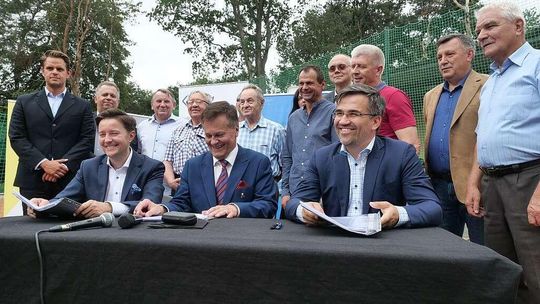 Już wiadomo kto zbuduje kompleks basenów w Świdniku. Umowa podpisana