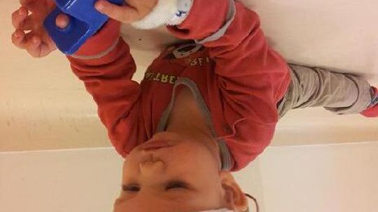 Kacper usłyszy. Rodzice zbierają pieniądze na następną operację