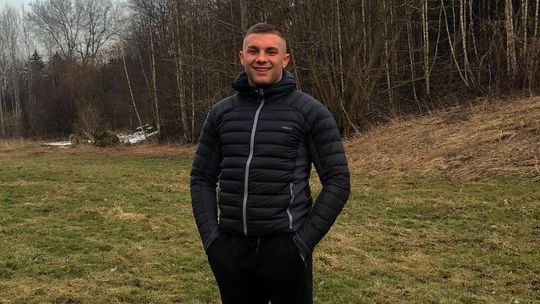 Kajetan Kalinowski w wielkim stylu pokonał Rafała Dudka