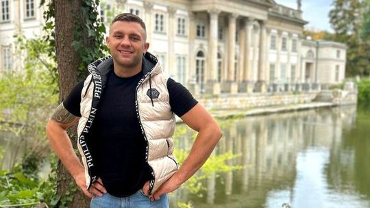 Kajetan Kalinowski wygrał podczas Rocky Boxing Night w Kościerzynie