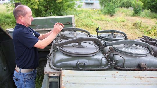 Kalesony, dres „ferdek” lub kabina stara 660. Wojskowa agencja w Lublinie otwiera Sezam