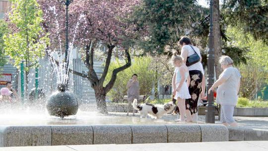 Kamera przypilnuje fontanny na placu Wolności