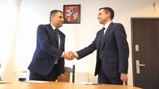 Kamerzysta ten sam, ale filmy podrożały. Miasto Puławy zapłaci więcej za kronikę