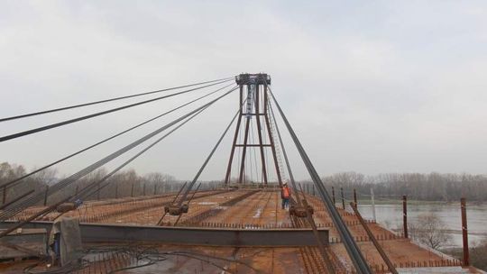 Kamień. Most na Wiśle scalony. Za pół roku ma być gotowy