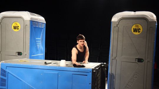 \"Kamienie w kieszeniach\". Damięcki w Centralnym