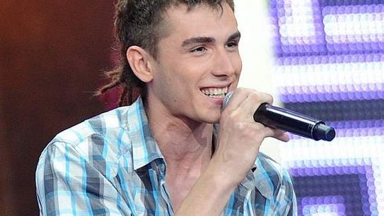 Kamil Bednarek miał wypadek. Prowadził auto bez prawa jazdy