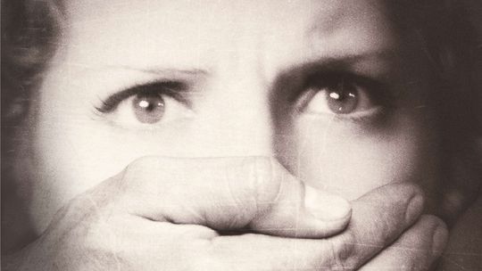 Kamil Janicki, „Epoka milczenia”