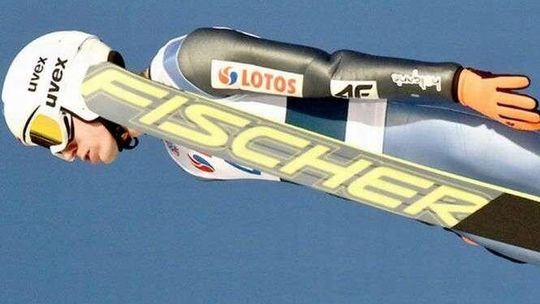 Kamil Stoch i jego koledzy przenoszą się do Polski