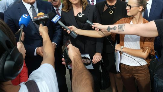 Kampania wyborcza w Lubelskiem na żywo. Bury zrezygnuje z 400 tysięcy zł