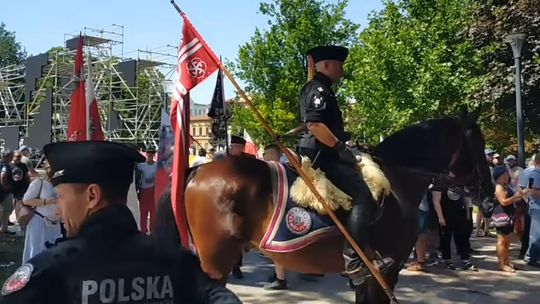 Kamraci krzyczeli o śmierci wrogów ojczyzny. „Nie patrolowali ulic”