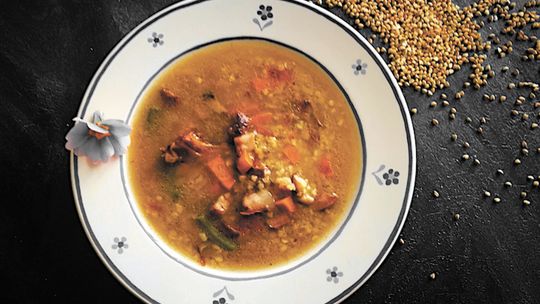 Kapuśniak ugotować, ziemniaki pośturchać Zupa gryczana – proste, sycące danie na chłodne dni