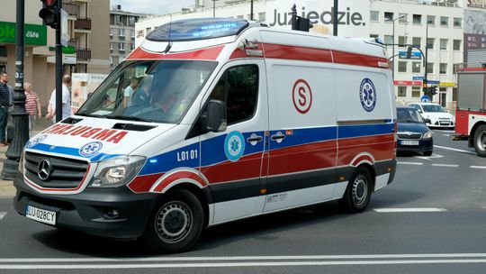 Karetka przez trzy godziny jeździła od szpitala do szpitala z pacjentem w stanie zagrożenia życia