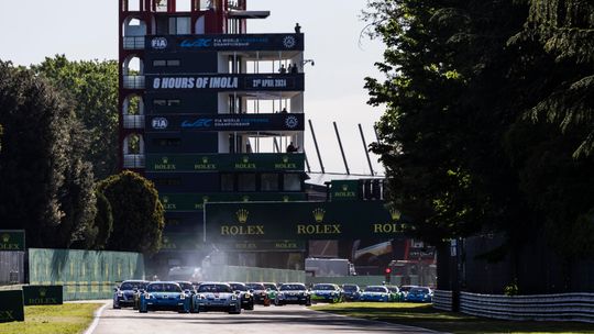 Karol Kręt rozpoczął starty w Porsche Sixt Carrera Cup od rywalizacji na torze Imola
