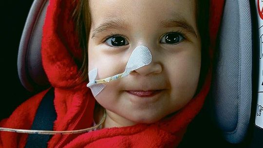 Karolcia musi uzbierać na operację serduszka. Będzie kiermasz i koncert