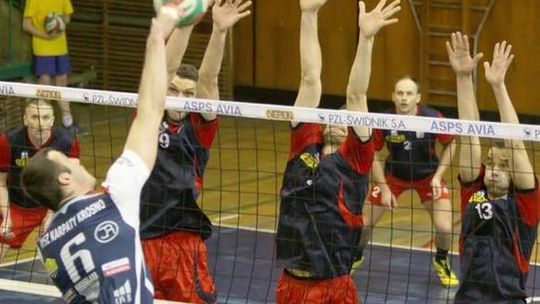 Karpaty Krosno - Avia Świdnik 3:2, w niedzielę mecz numer cztery