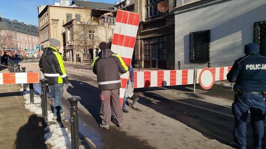 Katastrofa budowlana przy Bernardyńskiej. Kiedy otworzą ulicę dla ruchu? 