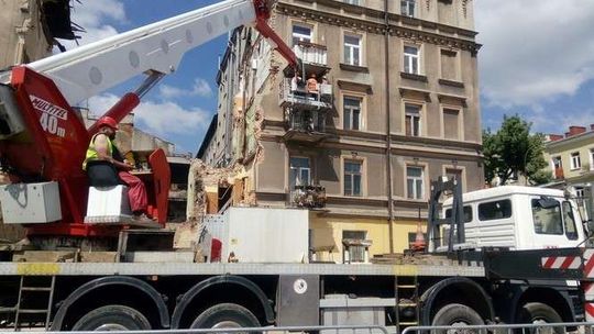 Katastrofa przy Lubartowskiej: Badają ocalałą część kamienicy