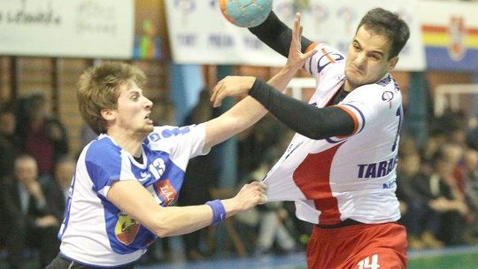 Katastrofa w obronie, Benfica wygrywa w Puławach