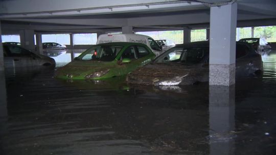 Katowice zalane po potężnej ulewie [wideo]