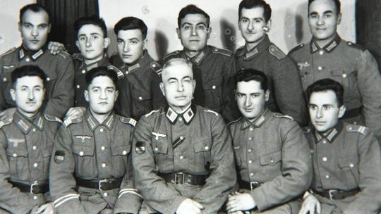 Kawałek historii na śmietniku. Legion Ormiański w Puławach