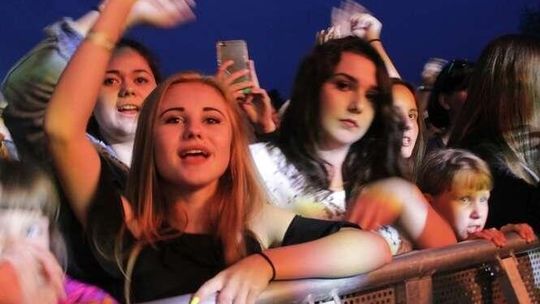 Kazimierz Dolny: Bednarek i Hey w kamieniołomach (zdjęcia)