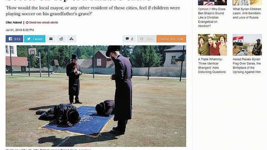 Kazimierz Dolny: Chcą przenieść boisko z uwagi na grób cadyka