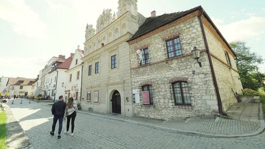 Kazimierz Dolny. Donice, plac zabaw czy fotografie?