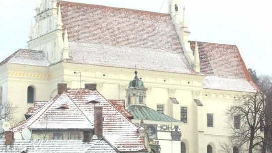 Kazimierz Dolny: Kościół farny odsłania tajemnice