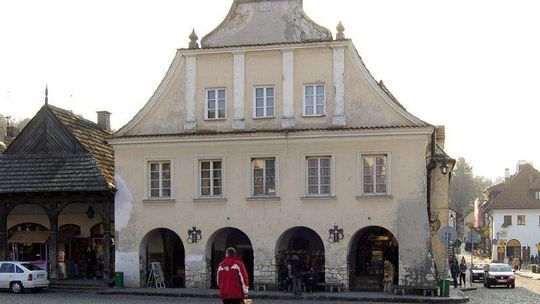 Kazimierz Dolny. Meleksy znów będą parkować na ul. Nadwiślańskiej