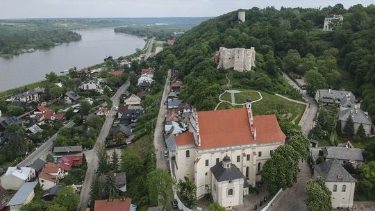 Kazimierz Dolny: Sprzęt dla ośrodka już jest, ale pacjenci muszą poczekać