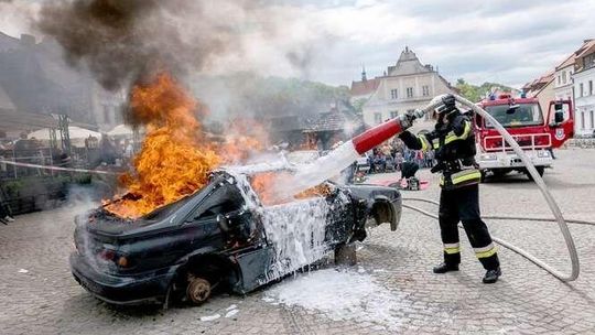 Kazimierz Dolny: Strażacy prezentowali swoje umiejętności (zdjęcia)