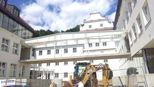 Kazimierz Dolny: Szkoła już stoi, czas na meble