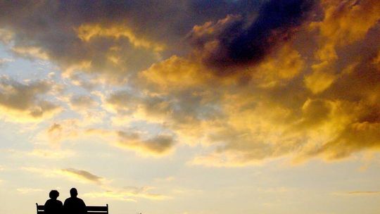 Kazimierz Dolny zrobi zakochanym ławeczkę