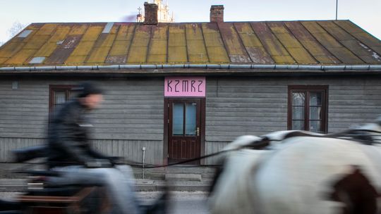 "Kazimierz, zwłaszcza poza sezonem, to wymarłe miasto". Fundacja KZMRZ ma zamiar to zmienić